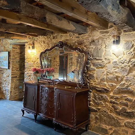 Casa Peinado * Boimorto (A Coruna)